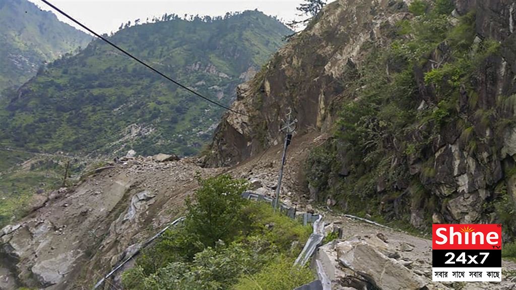 কিন্নরে পাহাড় ভেঙ্গে পড়লো Bus-এর উপর, মৃত বেড়ে ১৪ জন